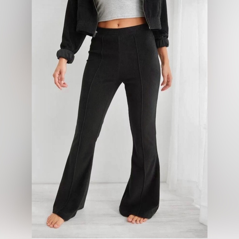 Aerie Ribbed Corduroy Flare Bell Bottom Pants y2k boho 90s grunge medium
